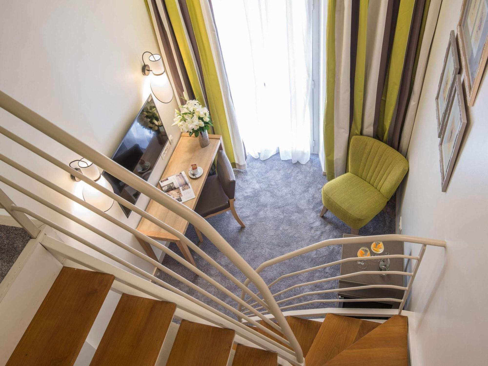 Mercure Nice Marche Aux Fleurs מראה חיצוני תמונה